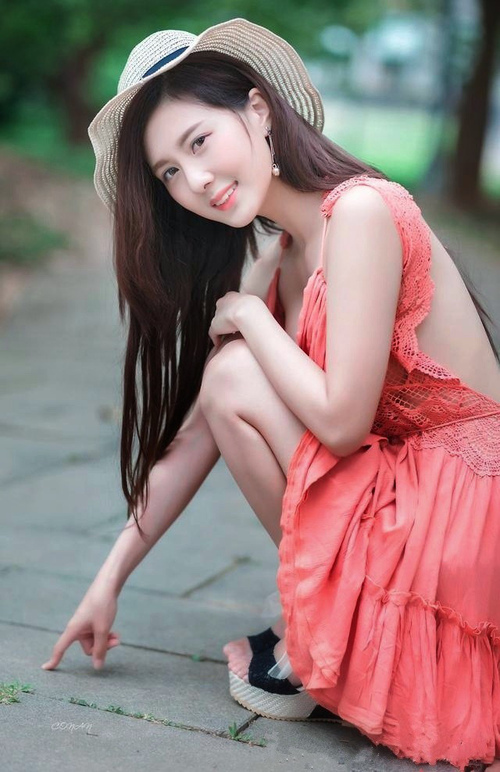 美国女足在巴黎奥运会比赛中以2-1战胜葡萄牙，美国女足里约奥运会